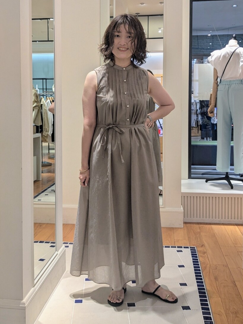 「夏ファッション、今日のコーデ、大人カジュアルコーデ、シンプル、お出かけコーデ、大人女子、ワンピースコーデ、シアートップス、ハット」｜「NOLLEY’Sの《アンサンブル対応》シアーワッフル2WAYカーディガン（カーディガン/ボレロ、グリーン系）」を使った、nol takamiさん（レディース・163cm）の夏コーディネートの9枚目の写真