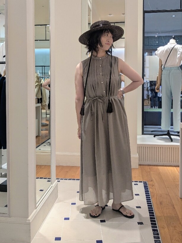 「夏ファッション、今日のコーデ、大人カジュアルコーデ、シンプル、お出かけコーデ、大人女子、ワンピースコーデ、シアートップス、ハット」｜「NOLLEY’Sの《アンサンブル対応》シアーワッフル2WAYカーディガン（カーディガン/ボレロ、グリーン系）」を使った、nol takamiさん（レディース・163cm）の夏コーディネートの5枚目の写真