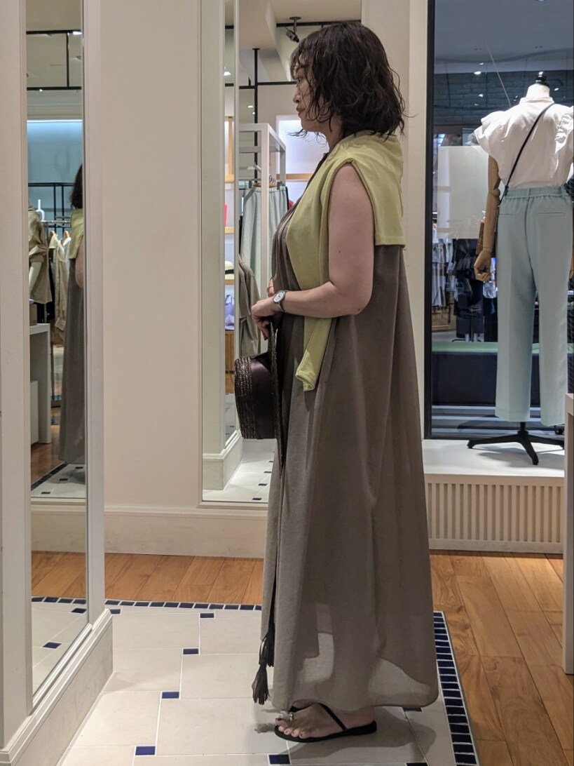 「夏ファッション、今日のコーデ、大人カジュアルコーデ、シンプル、お出かけコーデ、大人女子、ワンピースコーデ、シアートップス、ハット」｜「NOLLEY’Sの《アンサンブル対応》シアーワッフル2WAYカーディガン（カーディガン/ボレロ、グリーン系）」を使った、nol takamiさん（レディース・163cm）の夏コーディネートの6枚目の写真