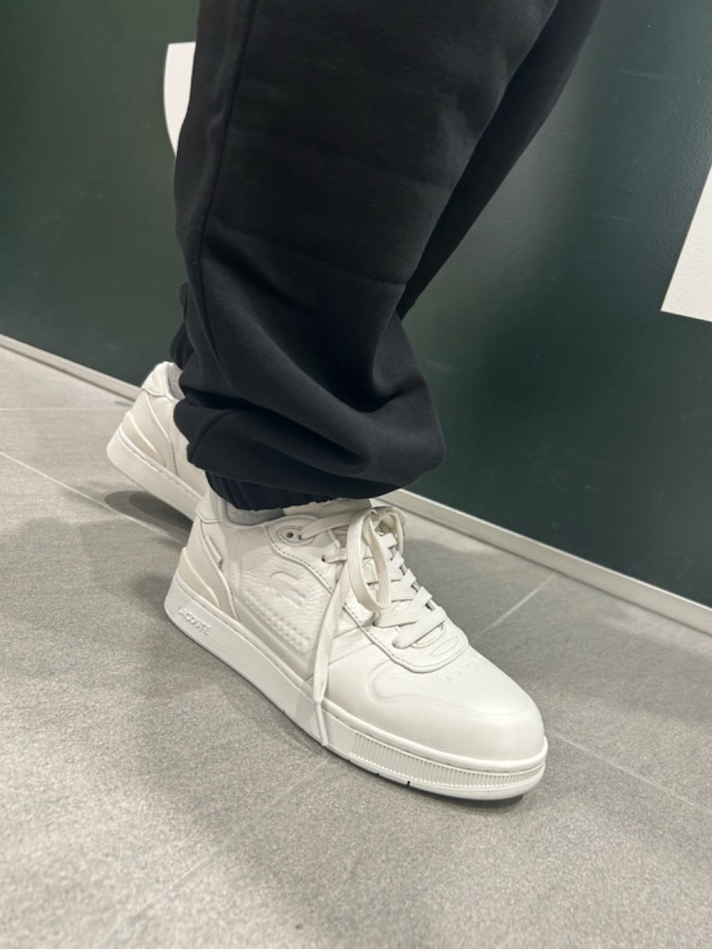 「LACOSTEのレース調 ポワンテルニット リボンタンクトップ（タンクトップ、ホワイト系）」を使った、Uiさん（レディース・153cm）の秋コーディネートの8枚目の写真
