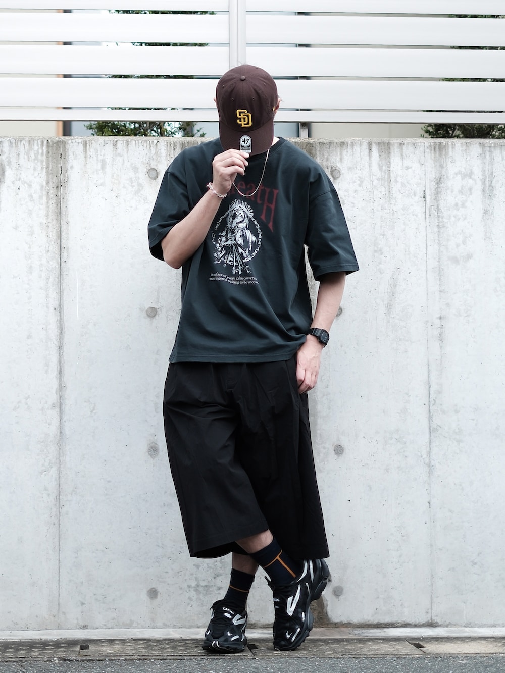 「やっぱり帽子が好き、キャップ、NEW ERA、ヴィンテージ、remer、30代コーデ、30代、30代ファッション、40代ファッション、40代、HARE、スニーカー、ラコステ、夏コーデ」｜「NEW ERAのニューエラ キャップ MLB 9FORTY ONSPOTZ 別注（キャップ、ブラウン系）」を使った、ノエル（40代お洒落コーデ）さん（メンズ・177cm）の夏コーディネートの2枚目の写真