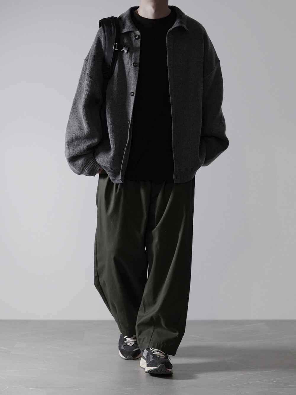 「カジュアルコーデ、お洒落さんとつながりたい、休日コーデ、秋冬、RUUBON、New Balance、冬コーデ、冬、ルーボン」｜「NEW BALANCEの＜New Balance＞ M2002RV1/スニーカー（スニーカー、ブルー系）」を使った、hopeさん（メンズ・168cm）の秋コーディネートの5枚目の写真