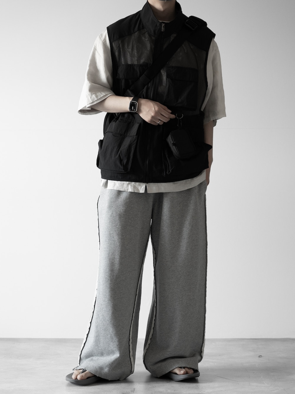 hopeさんの「【RUUBON】mulch pocket nylon mesh vest / マルチポケットナイロンメッシュベスト（RUUBON）」を使ったコーディネートの2枚目の写真