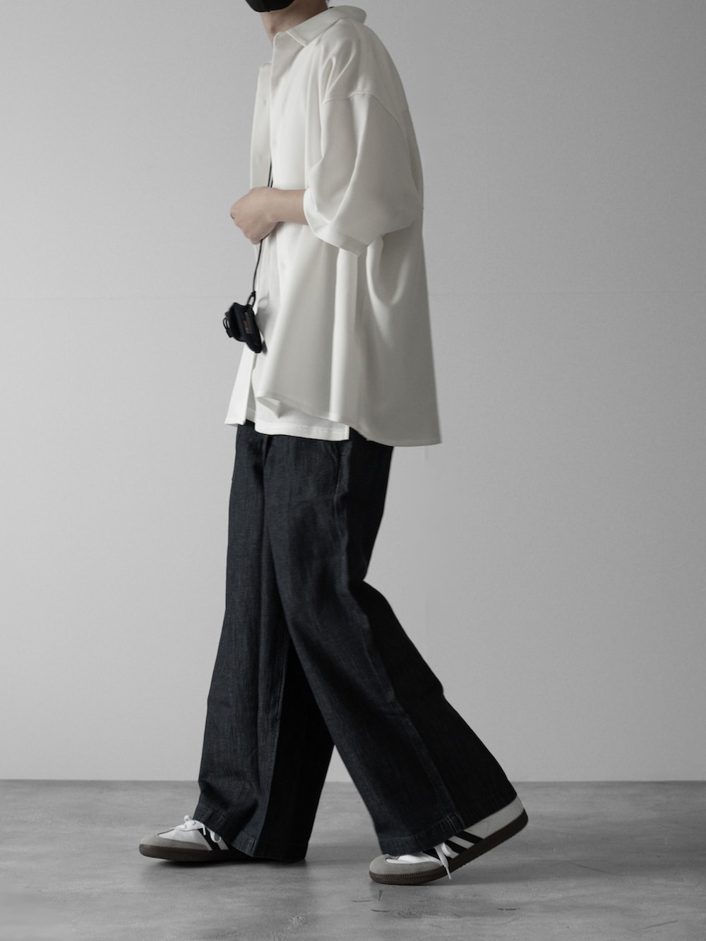hopeさんの「【RUUBON】TR regular color shirt / TR レギュラーカラーシャツ（RUUBON）」を使ったコーディネートの3枚目の写真