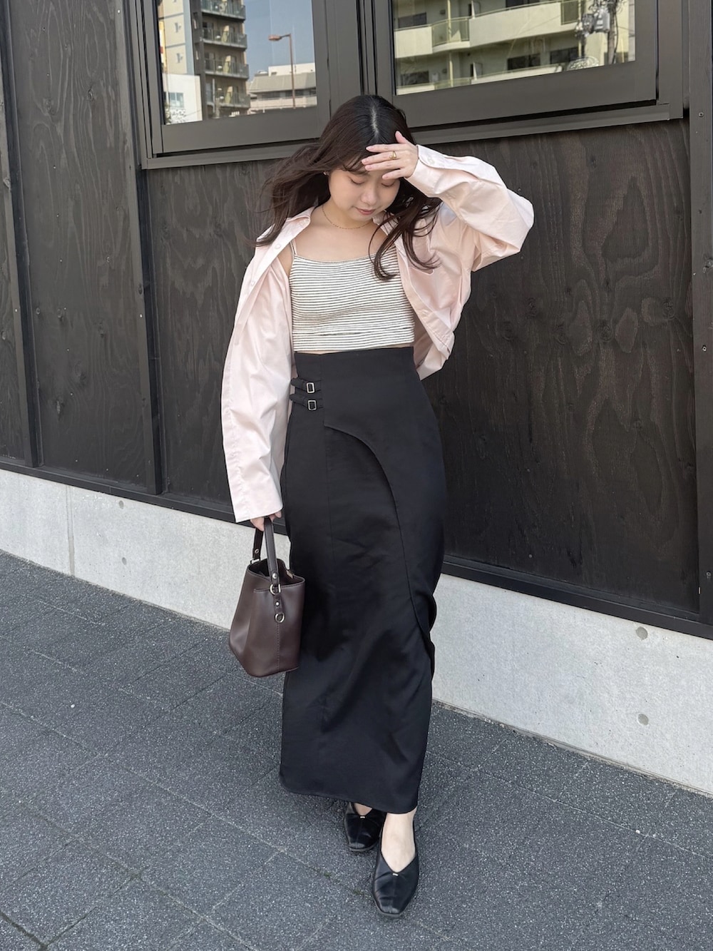 「シャツスタイル、ピンクシャツ、プチプラコーデ、GU、大人可愛い、シンプルコーデ、春ファッション、オトナカワイイ、キレイめカジュアル、春夏コーデ、低身長コーデ、148cmコーデ」｜「EMODAのマークツインセット（Tシャツ/カットソー、その他）」を使った、Haru ⌇低身長淡色女子さん（骨格ウェーブ・レディース・148cm）の春コーディネートの2枚目の写真