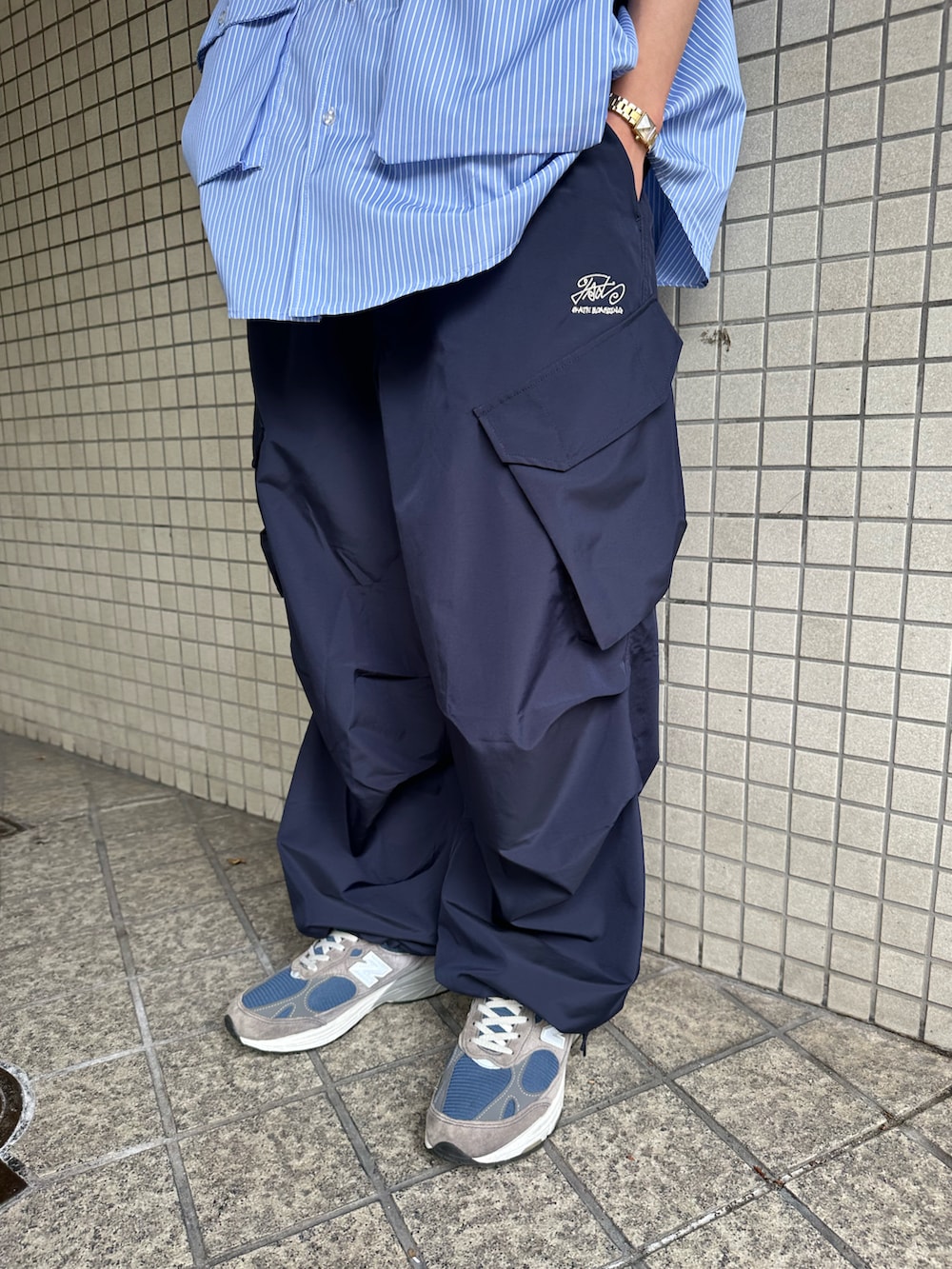 mitsuoさんの「COOPER FACT スーパービックポケット半袖シャツ（WHO'S WHO gallery）」を使ったコーディネートの4枚目の写真