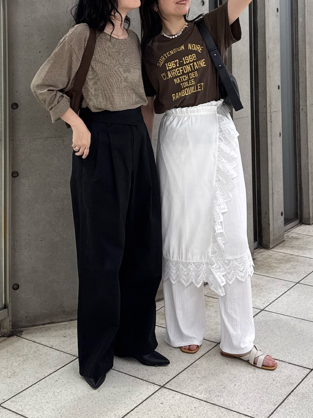 「レイヤードスタイル、レイヤード、レイヤードコーデ、Tシャツコーデ、Tシャツ、ピグメント、ピグメントTシャツ、夏コーデ、夏服、フェススタイル、フェス、フェスコーデ」｜「fredy emueの2ＷAYレイヤードキャミワンピース（ワンピース、ホワイト系）」を使った、ひかりさん（レディース・156cm）の夏コーディネートの5枚目の写真