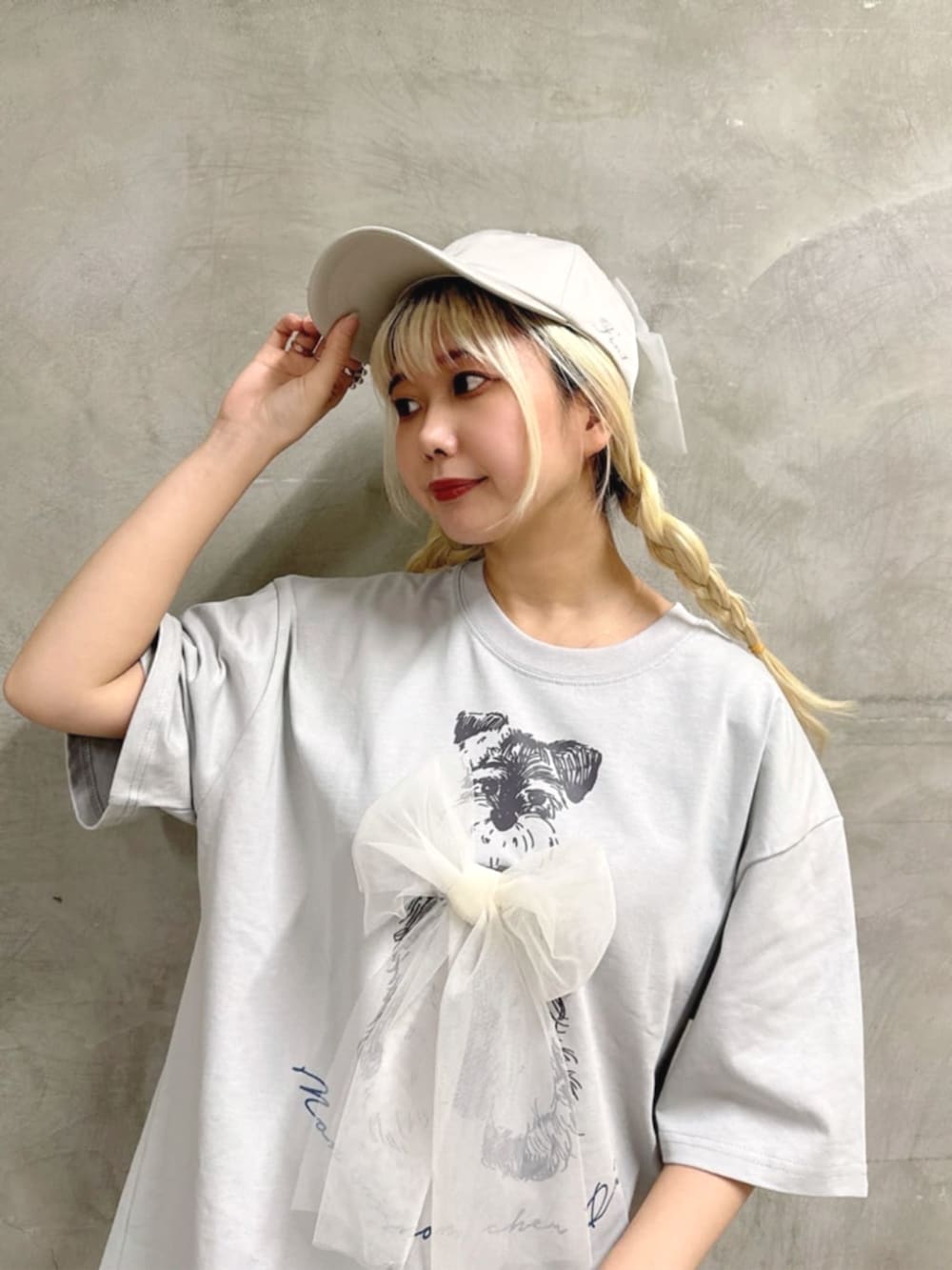 「イエベ春、春服、ラクチンコーデ、150cm台コーデ、fint、リュック、スニーカーコーデ、リボン、シュナウザー、チュール、ガーリー」｜「F i.n.tの【LLサイズあり】レースベルクロ厚底スニーカー（スニーカー、ホワイト系）」を使った、F i.n.tさん（骨格ストレート・レディース・153cm）の春コーディネートの5枚目の写真