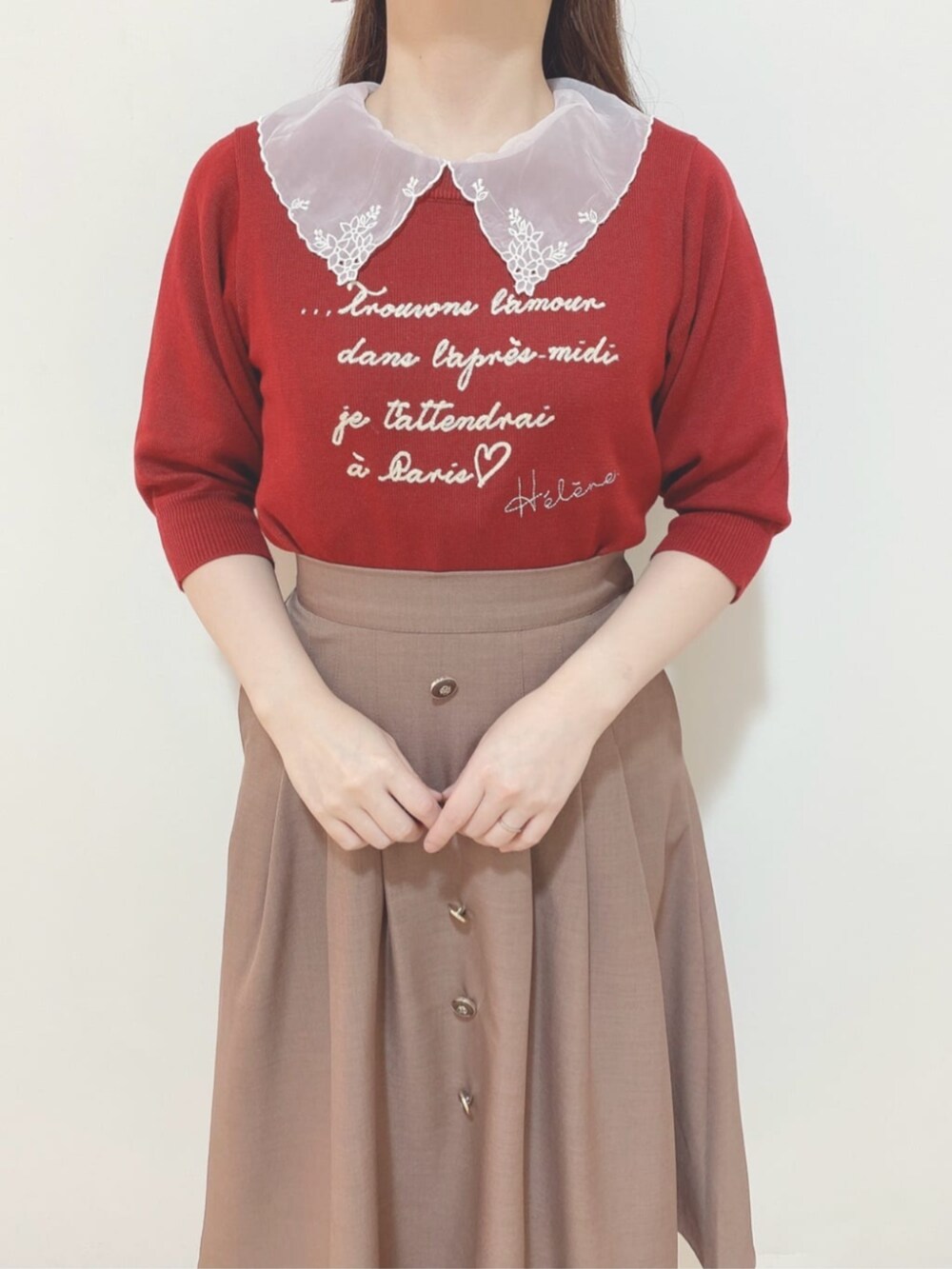 「骨格ウェーブ、イエベ春、おでかけコーデ、F i.n.t、150㎝_154㎝、レトロ、ガーリー、半袖ブラウス、フレアースカート、ニット、夏色コーデ、レイヤードスタイル、秋っぽコーデ更新中」｜「F i.n.tの釦使いパフスリーブジャケットセットアップ（セットアップ、ブラウン系）」を使った、F i.n.tさん（レディース・150cm）の秋コーディネートの6枚目の写真