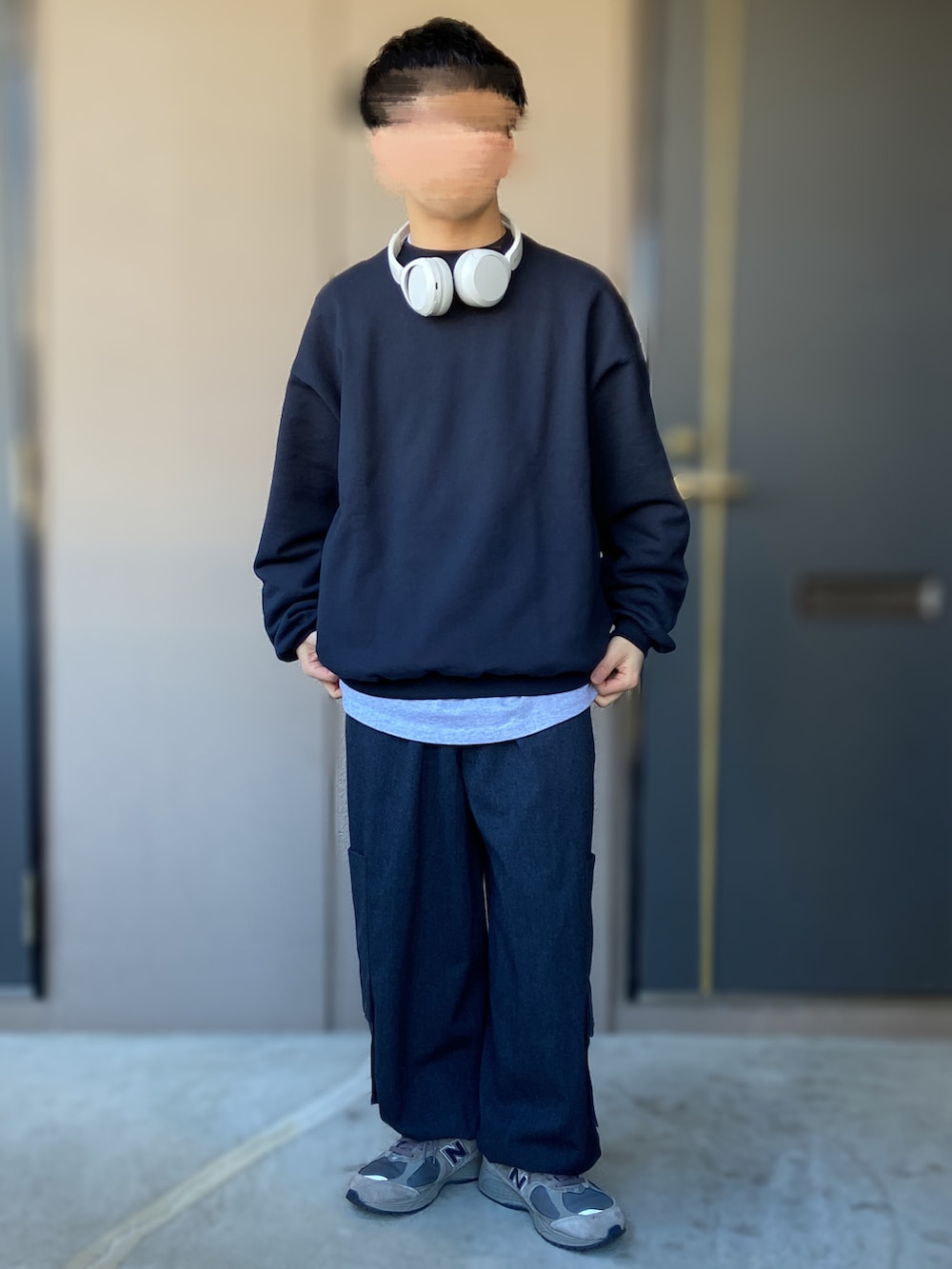 「SONY、chaos fishing club、chaosfishingclub、dulcamara、New Balance、graphpaper、goodwear、ヘッドホン、低身長男子、ゆるスウェット、ウールパンツ」｜「NEW BALANCEの＜New Balance＞ M2002R GTX/スニーカー（スニーカー、グレー系）」を使った、おます@低身長(159cm)さん（メンズ・159cm）の冬コーディネートの2枚目の写真