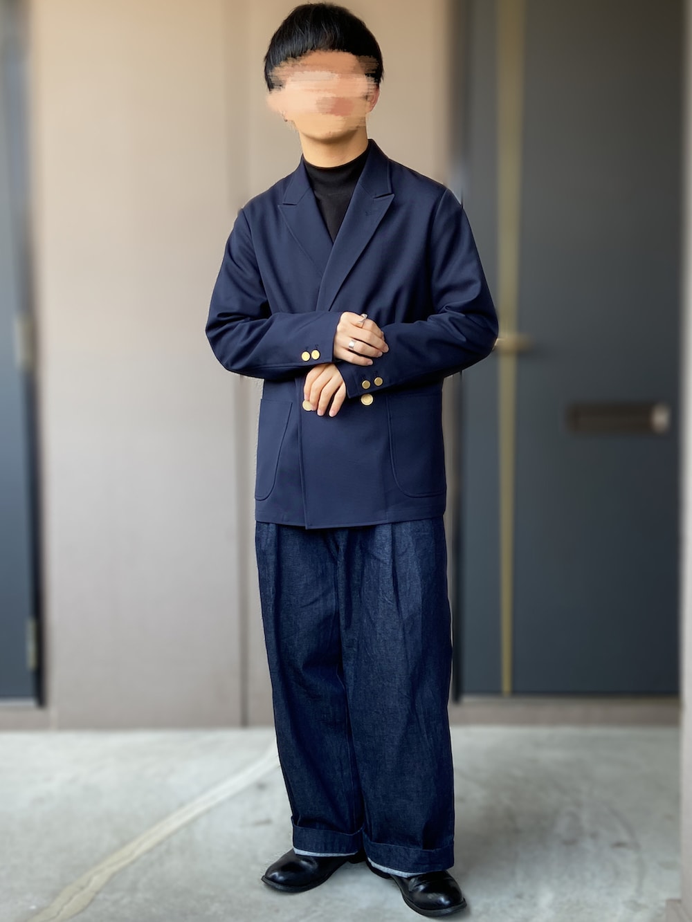 「無印良品、MUJI Labo、Traditional Weatherwear、ダブルジャケット、モックネック、ダウンジャケット、ブルー、ダークトーンコーデ、低身長男子、リジットデニム」｜「Traditional WeatherwearのUNIONSLACK 101（その他パンツ、ブルー系）」を使った、おます@低身長(159cm)さん（メンズ・159cm）の春コーディネートの2枚目の写真
