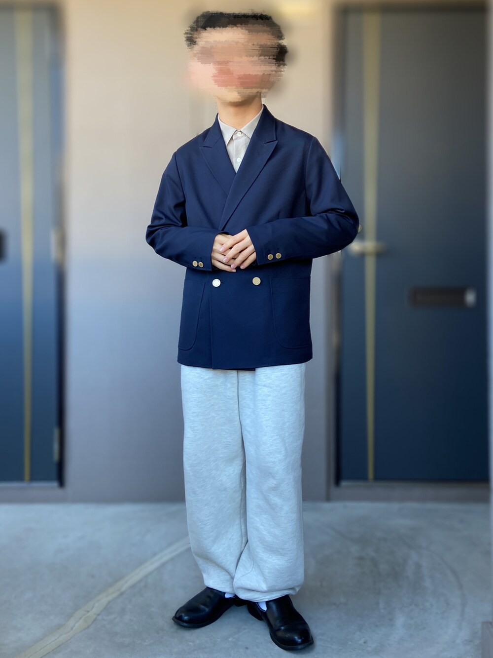 「jieda、JieDa、FREAK’Ｓ STORE、カバーオール、UNITED TOKYO、Traditional Weatherwear、traditionalweatherwear、ダブルジャケット、ジャケットスタイル、シャツ、スウェットパンツ、革靴、低身長男子」｜「FREAK'S STOREのWEB限定 ワイドシルエット スウェットパンツ/セットアップ対応（スウェットパンツ、グレー系）」を使った、おます@低身長(159cm)さん（メンズ・159cm）の冬コーディネートの2枚目の写真