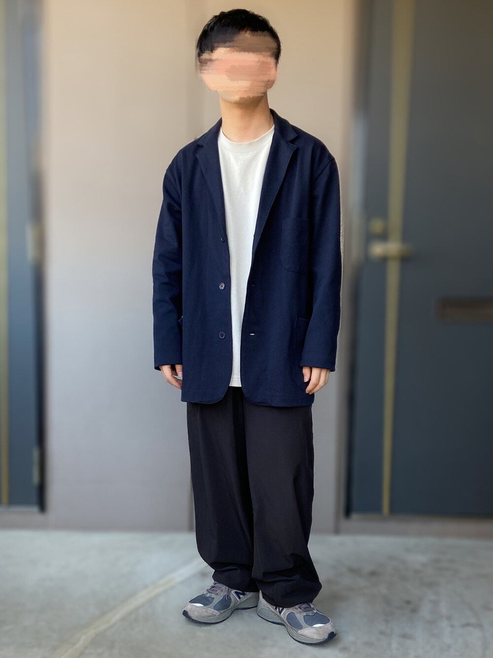 「FRUIT OF THE LOOM、FreshService、New Balance、NODZOKU、FREAK’Ｓ STORE、別注、MHL.、低身長男子、スニーカー、スウェットジャケット、UNIQLO、UNIQLO U」｜「NEW BALANCEの＜New Balance＞ M2002R GTX/スニーカー（スニーカー、グレー系）」を使った、おます@低身長(159cm)さん（骨格ストレート・メンズ・159cm）の春コーディネートの3枚目の写真