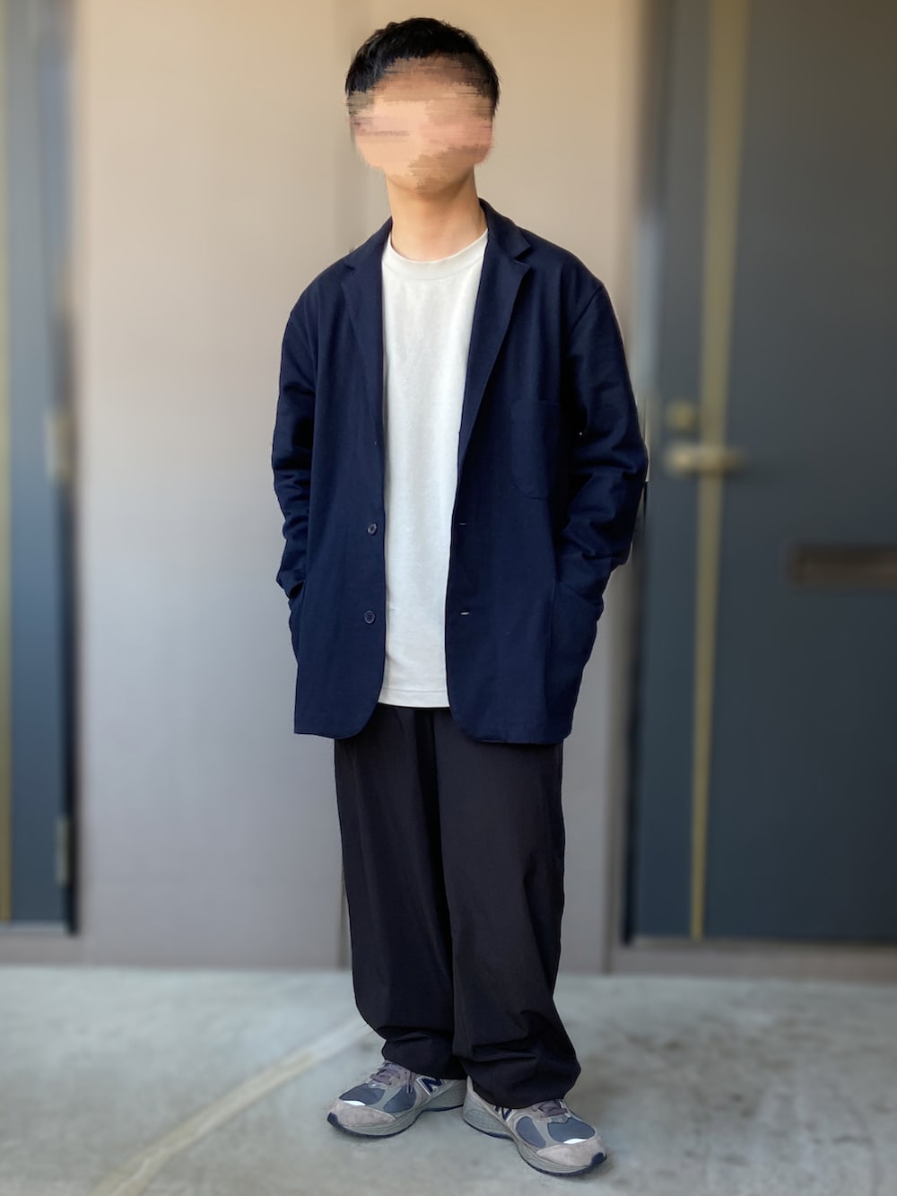 「FRUIT OF THE LOOM、FreshService、New Balance、NODZOKU、FREAK’Ｓ STORE、別注、MHL.、低身長男子、スニーカー、スウェットジャケット、UNIQLO、UNIQLO U」｜「NEW BALANCEの＜New Balance＞ M2002R GTX/スニーカー（スニーカー、グレー系）」を使った、おます@低身長(159cm)さん（骨格ストレート・メンズ・159cm）の春コーディネートの2枚目の写真