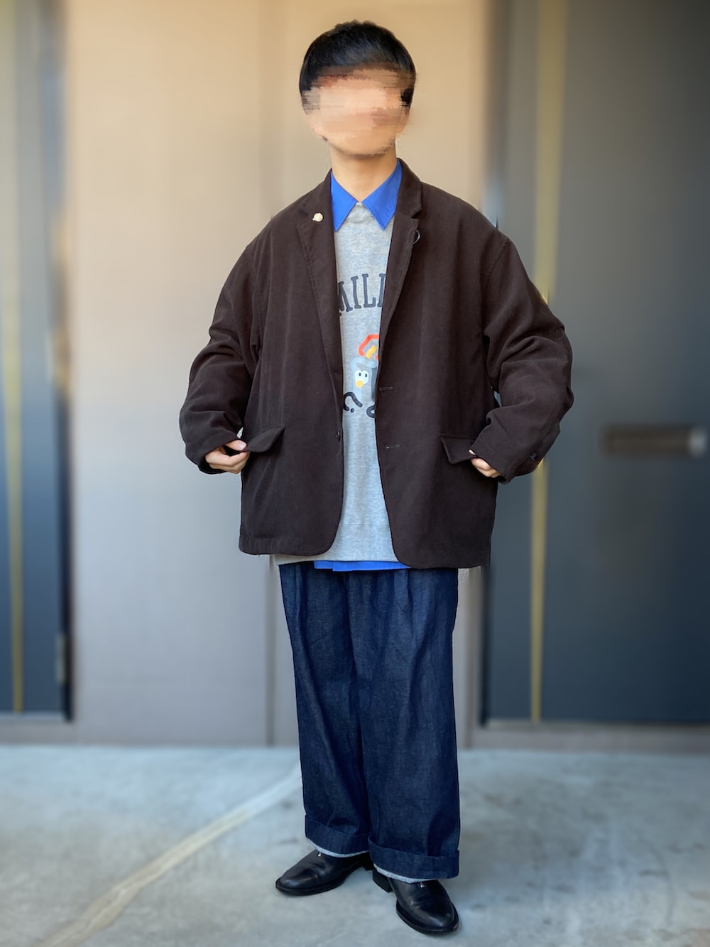 「FreshService、DAIWAPIER39、name.、Traditional Weatherwear、ISHMM、革靴、ジップシューズ、ゆるスウェット、ブルーシャツ、低身長男子、コーデュロイ」｜「ISHMMのISHMM ZIPレザーシューズ（ドレスシューズ、ブラック系）」を使った、おます@低身長(159cm)さん（メンズ・159cm）の冬コーディネートの2枚目の写真