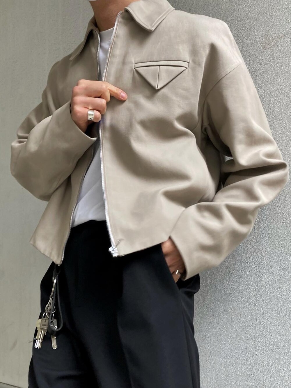 ゆう インスタ7万人｜BOTTEGA VENETAのブルゾンを使ったコーディネート