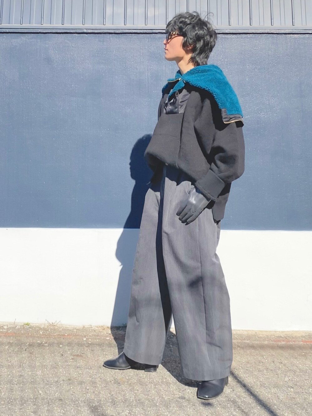 「kolor / BEACON、Vivienne Westwood、UNIQLO、冬コーデ、大学生、低身長、低身長コーデ、163cm、ワイドパンツ、マイベストコーデ2023、kolor、パーカー」｜「kolorの＜kolor（カラー）＞ １プリーツ ワイド パンツ■■■（その他パンツ、グレー系）」を使った、ざわ_低身長男子styleさん（骨格ストレート・メンズ・163cm）の冬コーディネートの5枚目の写真