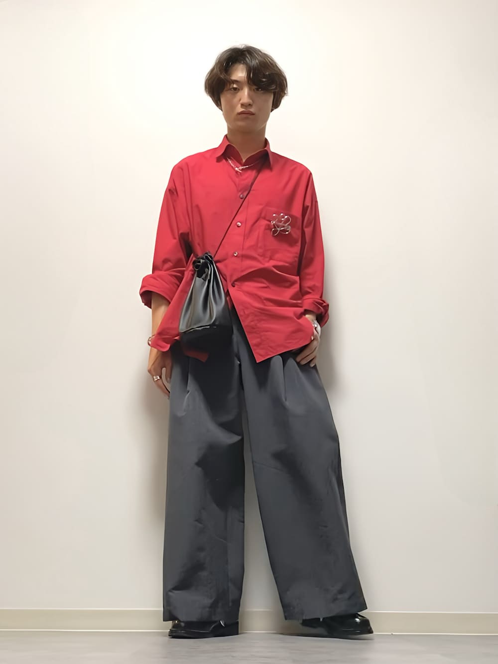 「低身長、低身長コーデ、163cm、夏コーデ、maisonspecial、kolor、TOGA、DEVICE(DEVICE)」｜「kolorの＜kolor（カラー）＞ １プリーツ ワイド パンツ■■■（その他パンツ、グレー系）」を使った、ざわ_低身長男子styleさん（骨格ストレート・メンズ・163cm）の夏コーディネートの3枚目の写真