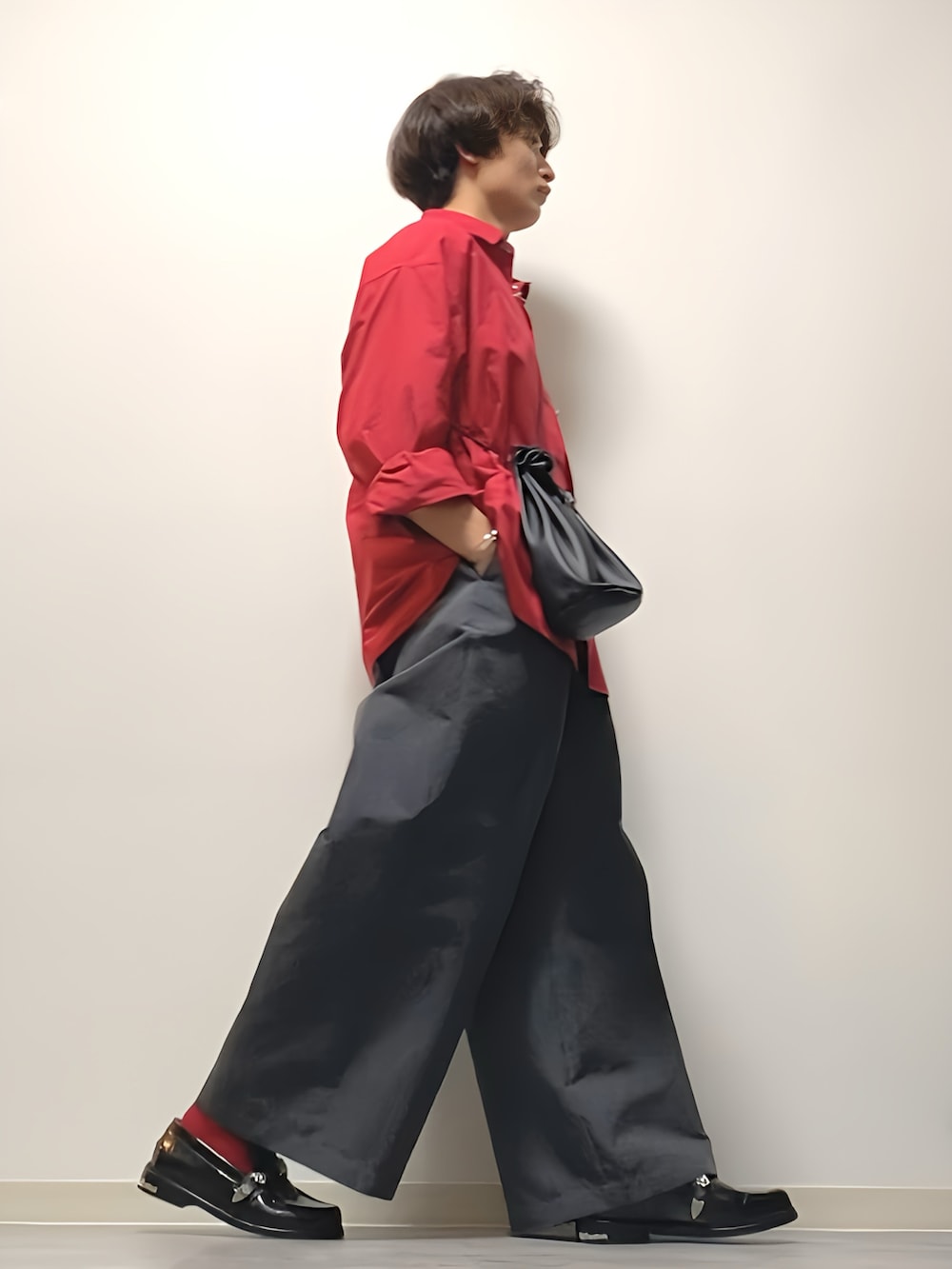 「低身長、低身長コーデ、163cm、夏コーデ、maisonspecial、kolor、TOGA、DEVICE(DEVICE)」｜「kolorの＜kolor（カラー）＞ １プリーツ ワイド パンツ■■■（その他パンツ、グレー系）」を使った、ざわ_低身長男子styleさん（骨格ストレート・メンズ・163cm）の夏コーディネートの4枚目の写真