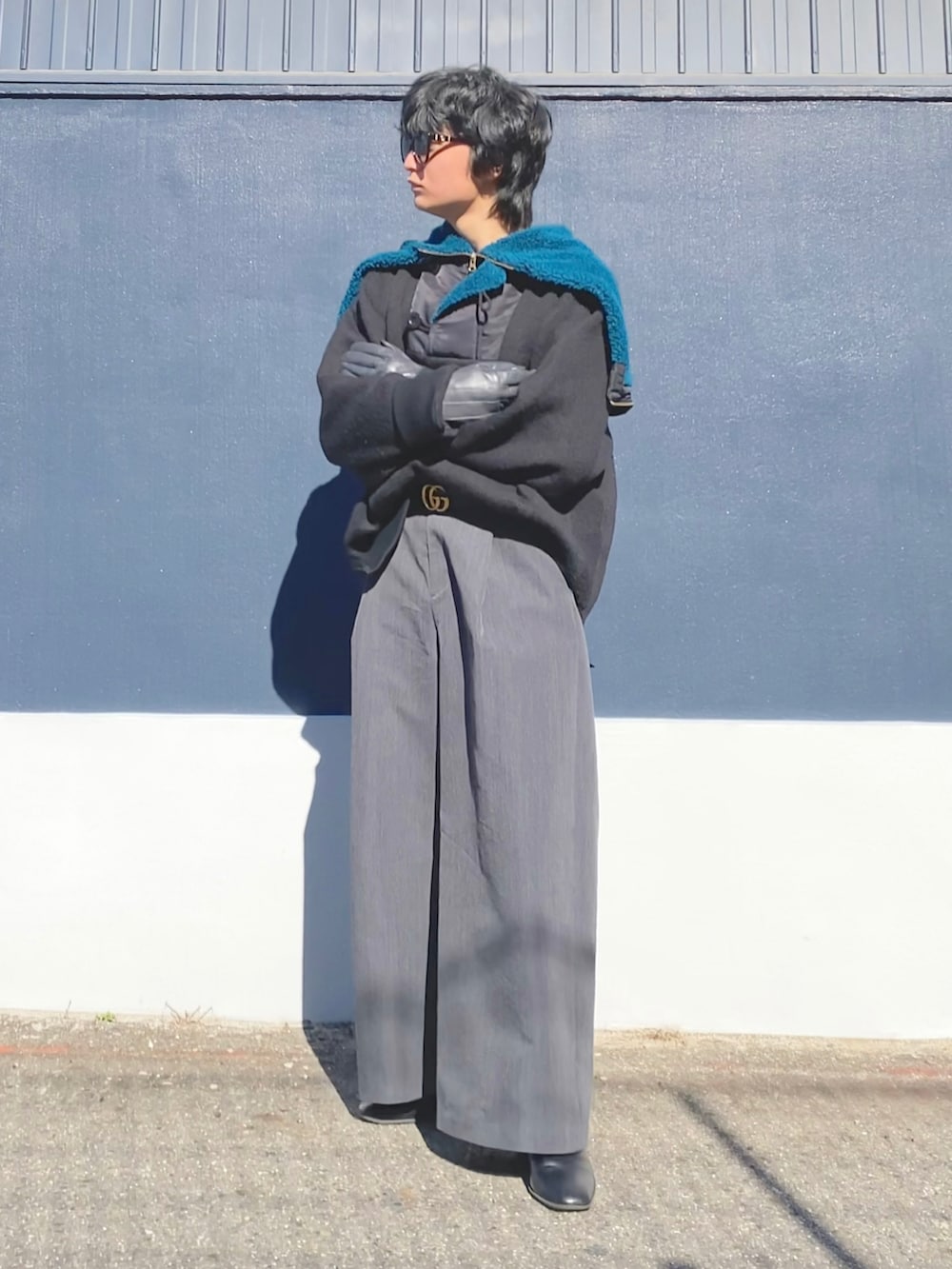 「kolor / BEACON、Vivienne Westwood、UNIQLO、冬コーデ、大学生、低身長、低身長コーデ、163cm、ワイドパンツ、マイベストコーデ2023、kolor、パーカー」｜「kolorの＜kolor（カラー）＞ １プリーツ ワイド パンツ■■■（その他パンツ、グレー系）」を使った、ざわ_低身長男子styleさん（骨格ストレート・メンズ・163cm）の冬コーディネートの2枚目の写真