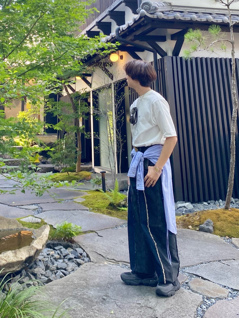 「夏コーデ、低身長、低身長コーデ、163cm、soerte、WYM、jieda、MICHEAL KORS」｜「JiedaのSWITCHING OVER DENIM PANTS（デニムパンツ、ブラック系）」を使った、ざわ_低身長男子styleさん（骨格ストレート・メンズ・163cm）の夏コーディネートの5枚目の写真