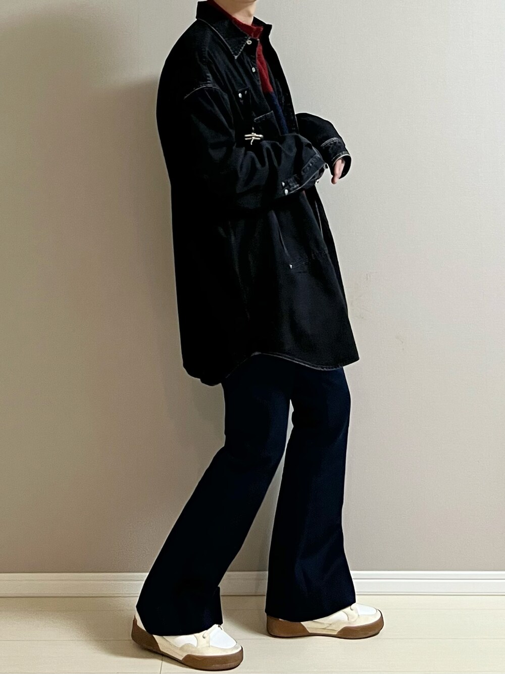 「デニム、モヘヤニット、ニット、フレアパンツ、スニーカー、ビックシルエット、JHON LAWLENCE SULLIVAN、MARNI、RAF SIMONS、Stella McCartney」｜「RAF SIMONSのFlared uni pants（その他パンツ、ブルー系）」を使った、Honeyさん（メンズ・176cm）の秋コーディネートの2枚目の写真