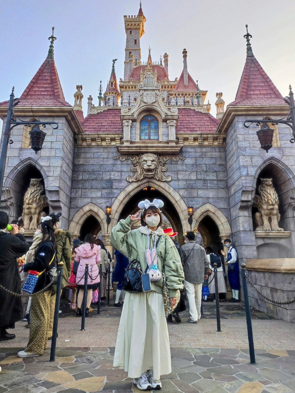「moomin、disney」｜「Kastaneの【サイズ展開あり】リバーシブルマルチウェイブルゾン（ブルゾン、グリーン系）」を使った、Pennysquareさん（レディース・153cm）の春コーディネートの5枚目の写真
