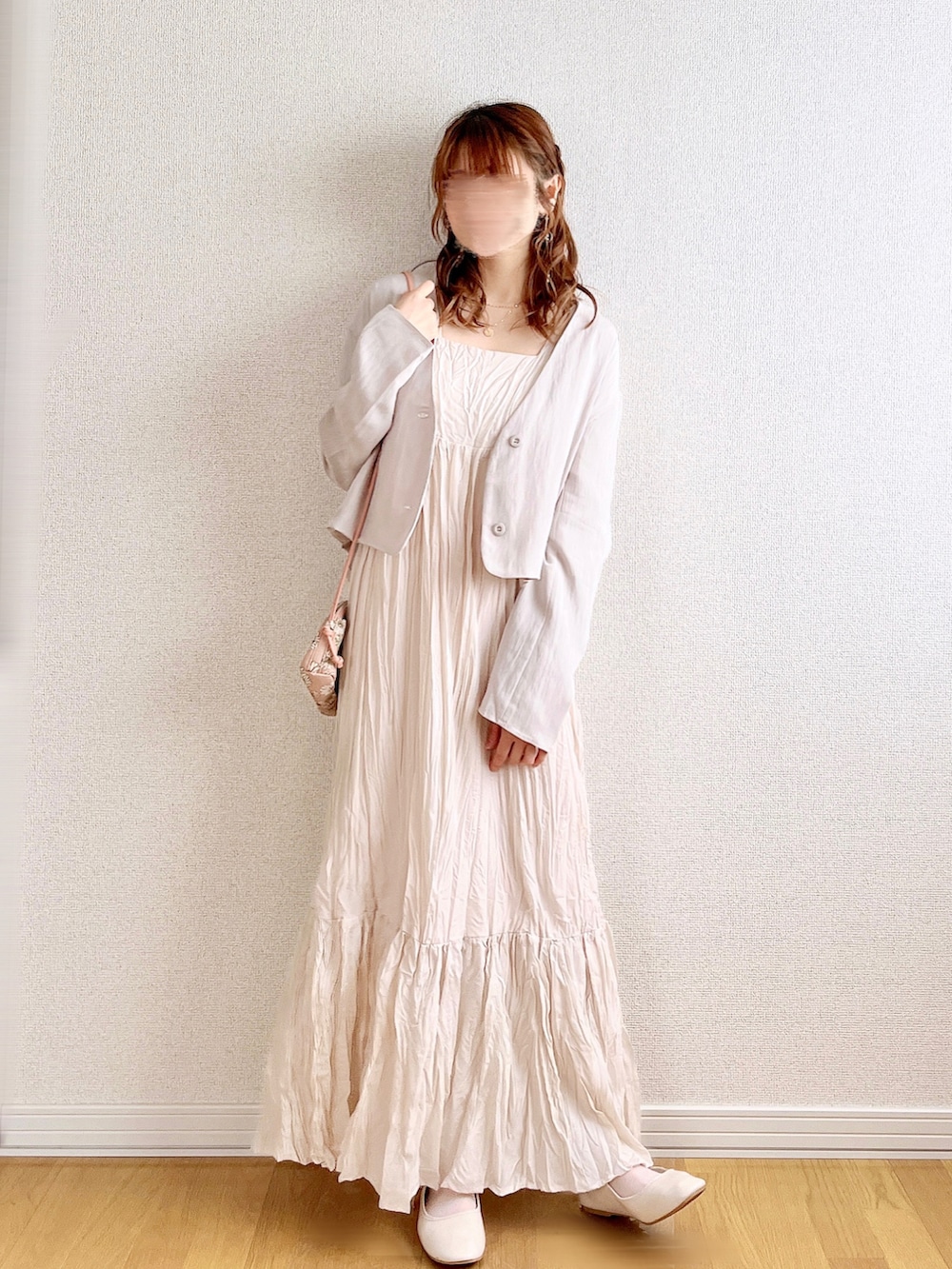 ã°ã¬ãŒç³»ã®ã»ããã¢ããããã¯ã€ãç³»ã®ã·ã£ã/ãã©ãŠã¹ããã¯ã€ãç³»ã®ãã¬ã¹ã·ã¥ãŒãºãççšããã¬ãã£ãŒã¹ã®å€ã³ãŒãã£ããŒãã®2æç®ã®åç