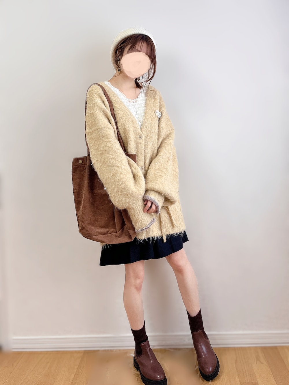 ã€ãšããŒç³»ã®ã«ãŒãã£ã¬ã³/ãã¬ãããã¯ã€ãç³»ã®Tã·ã£ã/ã«ãããœãŒããã©ãã¯ç³»ã®ãã®ä»ãã³ããççšããã¬ãã£ãŒã¹ã®å¬ã³ãŒãã£ããŒãã®3æç®ã®åç