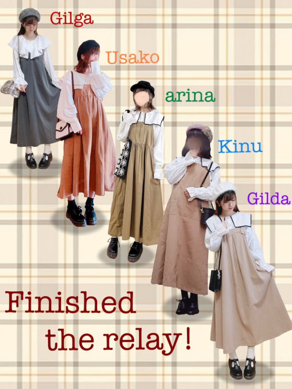 ホワイト系のニット/セーター、ベージュ系のベスト、ブラウン系のスカートを着用したレディースの秋コーディネートの5枚目の写真