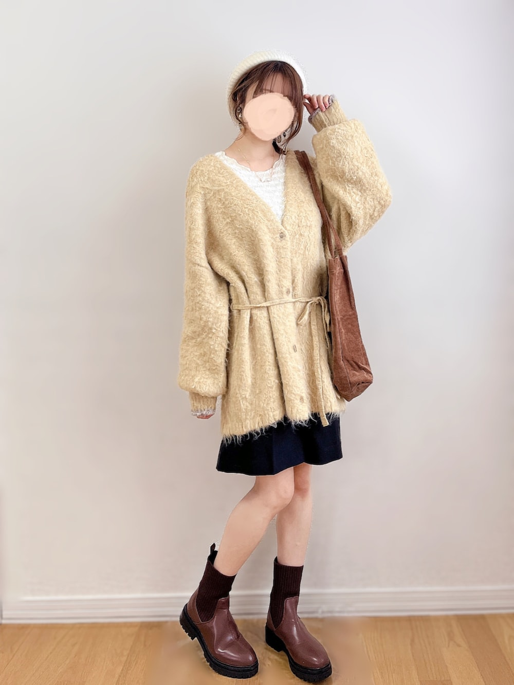 ã€ãšããŒç³»ã®ã«ãŒãã£ã¬ã³/ãã¬ãããã¯ã€ãç³»ã®Tã·ã£ã/ã«ãããœãŒããã©ãã¯ç³»ã®ãã®ä»ãã³ããççšããã¬ãã£ãŒã¹ã®å¬ã³ãŒãã£ããŒãã®5æç®ã®åç