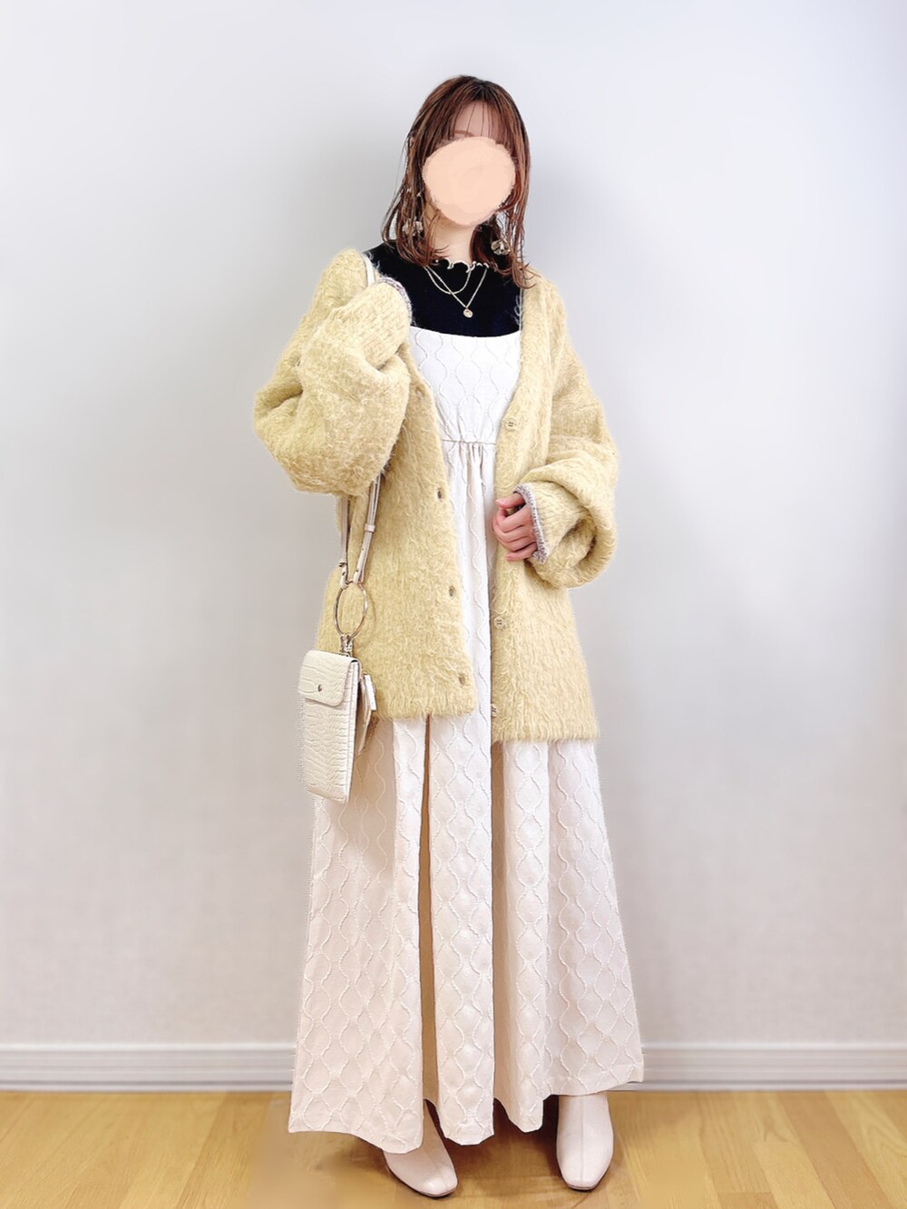 ã€ãšããŒç³»ã®ã«ãŒãã£ã¬ã³/ãã¬ãããã¯ã€ãç³»ã®ã¯ã³ããŒã¹ããã¯ã€ãç³»ã®ã·ã§ã«ããŒããã°ãççšããã¬ãã£ãŒã¹ã®å¬ã³ãŒãã£ããŒãã®3æç®ã®åç