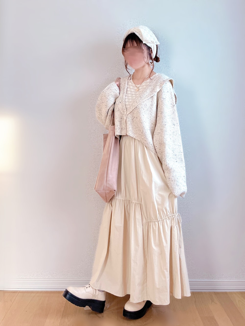 ãã¯ã€ãç³»ã®ã«ãŒãã£ã¬ã³/ãã¬ãããã¯ã€ãç³»ã®Tã·ã£ã/ã«ãããœãŒããã¯ã€ãç³»ã®ã¹ã«ãŒããççšããã¬ãã£ãŒã¹ã®å¬ã³ãŒãã£ããŒãã®2æç®ã®åç