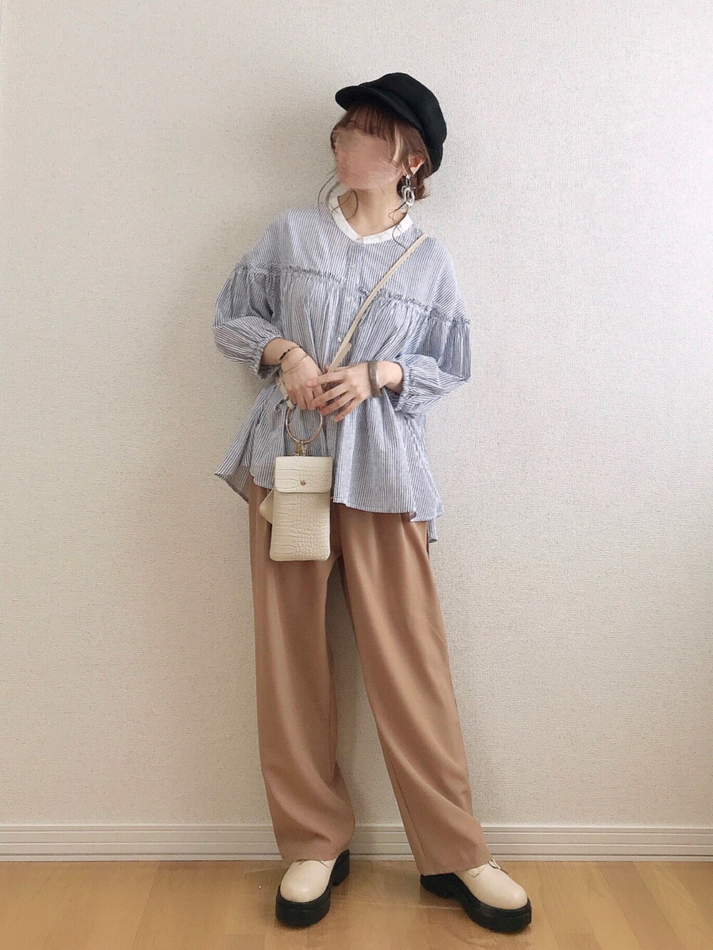 ããŒãžã¥ç³»ã®ããŒã©ãŒããžã£ã±ããããã«ãŒç³»ã®ã·ã£ã/ãã©ãŠã¹ããã©ãã¯ç³»ã®ã·ã§ã«ããŒããã°ãççšããã¬ãã£ãŒã¹ã®æ¥ã³ãŒãã£ããŒãã®5æç®ã®åç