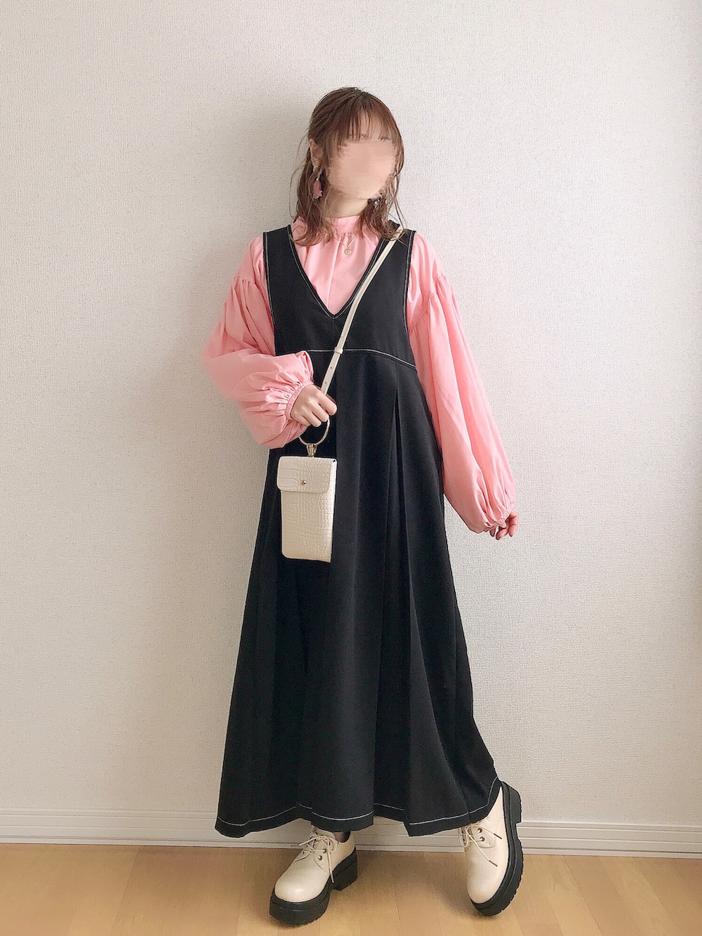 ãã³ã¯ç³»ã®ã·ã£ã/ãã©ãŠã¹ããã©ãã¯ç³»ã®ã¹ã«ãŒãããã¯ã€ãç³»ã®ãã¹ããççšããã¬ãã£ãŒã¹ã®æ¥ã³ãŒãã£ããŒãã®2æç®ã®åç