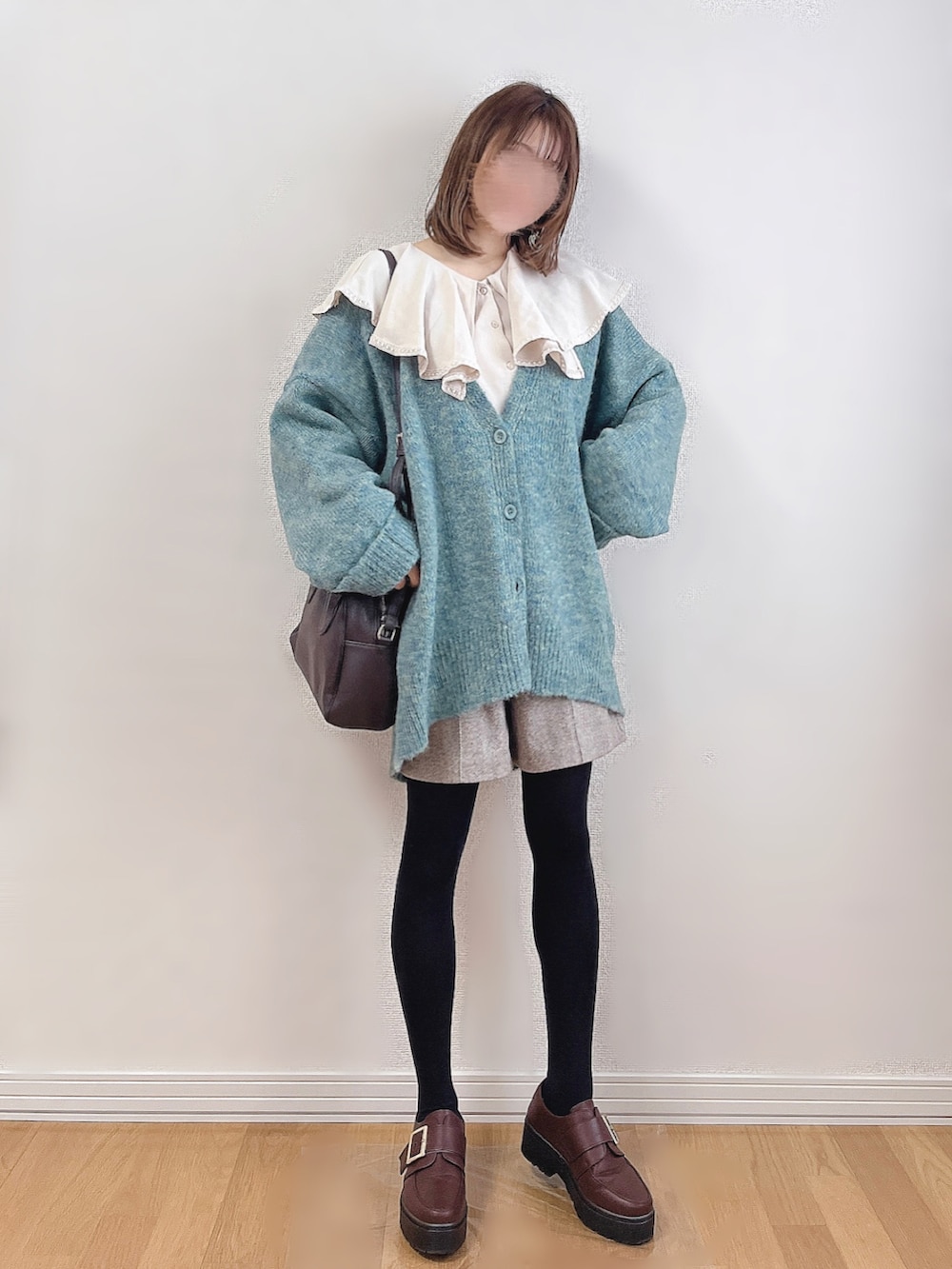 ã°ãªãŒã³ç³»ã®ã«ãŒãã£ã¬ã³/ãã¬ãããã¯ã€ãç³»ã®ã·ã£ã/ãã©ãŠã¹ããã©ãŠã³ç³»ã®ãã³ããççšããã¬ãã£ãŒã¹ã®å¬ã³ãŒãã£ããŒãã®2æç®ã®åç