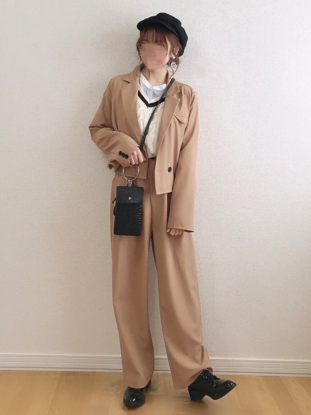 ããŒãžã¥ç³»ã®ããŒã©ãŒããžã£ã±ããããã«ãŒç³»ã®ã·ã£ã/ãã©ãŠã¹ããã©ãã¯ç³»ã®ã·ã§ã«ããŒããã°ãççšããã¬ãã£ãŒã¹ã®æ¥ã³ãŒãã£ããŒãã®2æç®ã®åç