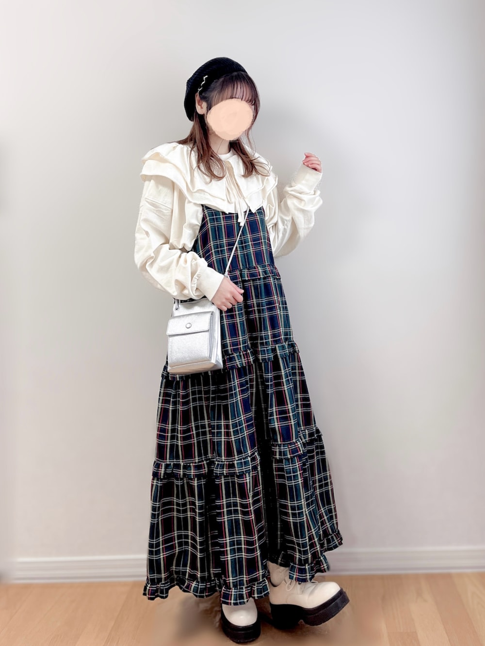 ãã«ãŒç³»ã®ã¯ã³ããŒã¹ããã¯ã€ãç³»ã®ã¹ãŠã§ãããã·ã«ããŒç³»ã®ã·ã§ã«ããŒããã°ãççšããã¬ãã£ãŒã¹ã®å¬ã³ãŒãã£ããŒãã®3æç®ã®åç