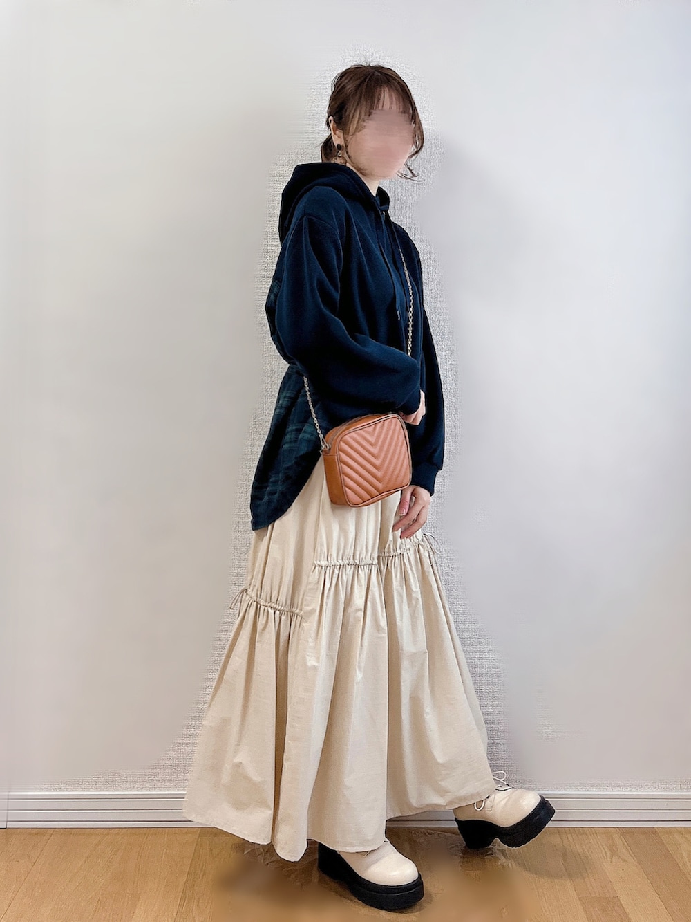 ãã«ãŒç³»ã®ããŒã«ãŒãã°ãªãŒã³ç³»ã®ããŒãããã°ããã¯ã€ãç³»ã®ãã¬ã¹ã·ã¥ãŒãºãççšããã¬ãã£ãŒã¹ã®å¬ã³ãŒãã£ããŒãã®2æç®ã®åç