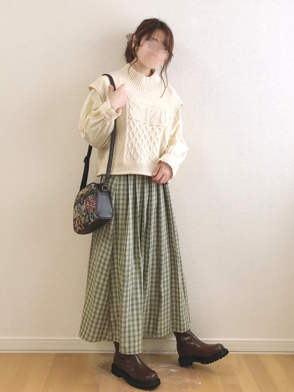 ããŒãžã¥ç³»ã®ãã¹ãããã¯ã€ãç³»ã®ãã§ã¹ã¿ãŒã³ãŒãããã©ãŠã³ç³»ã®ããŒããççšããã¬ãã£ãŒã¹ã®å¬ã³ãŒãã£ããŒãã®2æç®ã®åç