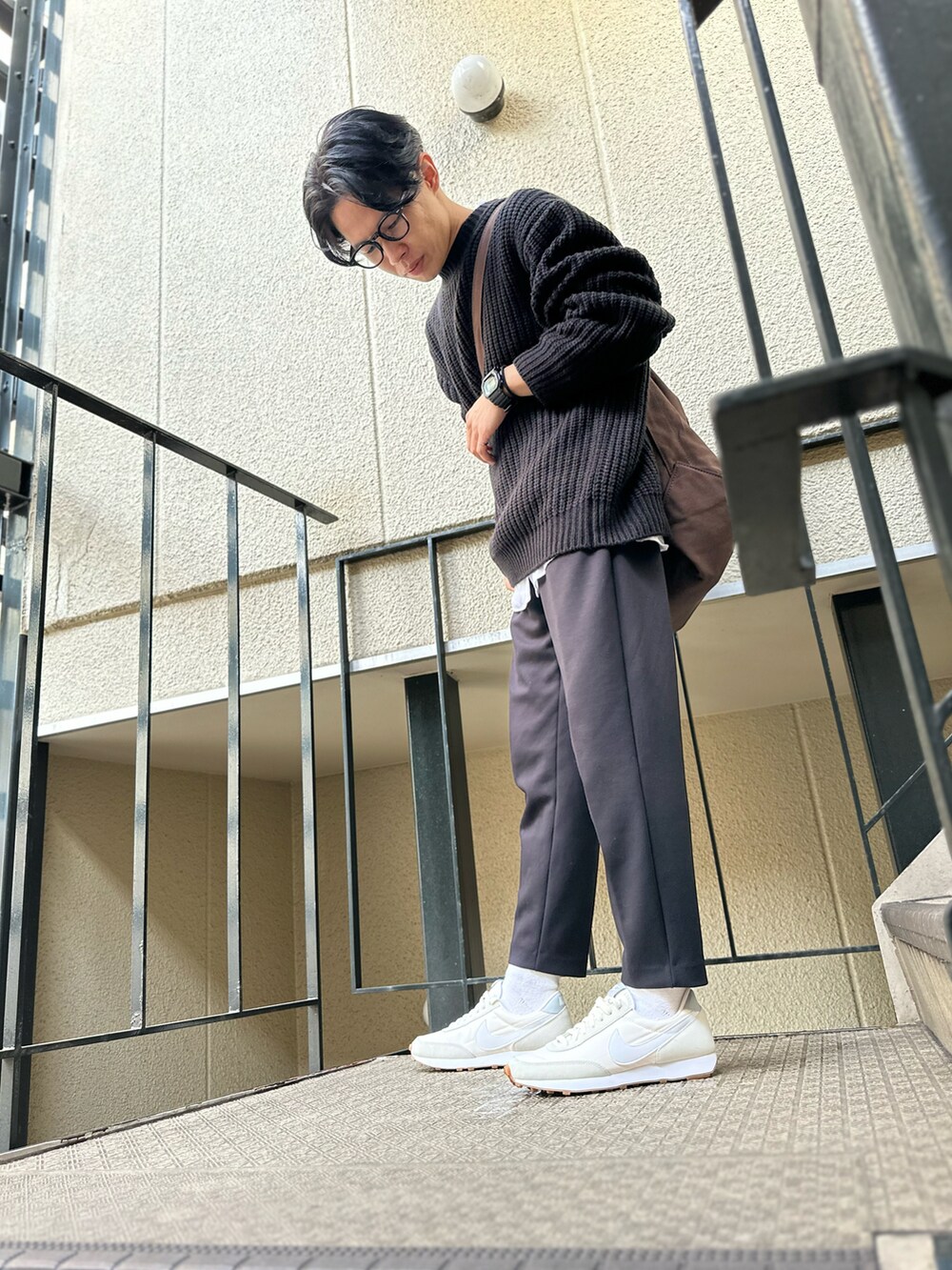 「冬のコーデ、メンズコーデ、低身長、低身長コーデ、シンプル、ブラックコーデ、モノトーンコーデ、きれいめ、黒」｜「UNIQLOのアイテム（その他パンツ、ブラック系）」を使った、tashikunさん（メンズ・163cm）の冬コーディネートの3枚目の写真