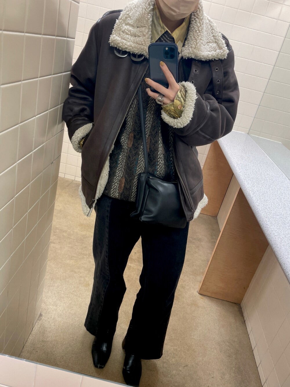 「Ungrid、TODAYFUL、GU、winter、vintage、古着、casual」｜「VINTAGEのアイテム（ニット/セーター、ブラウン系）」を使った、yaasさん（レディース・162cm）の冬コーディネートの2枚目の写真