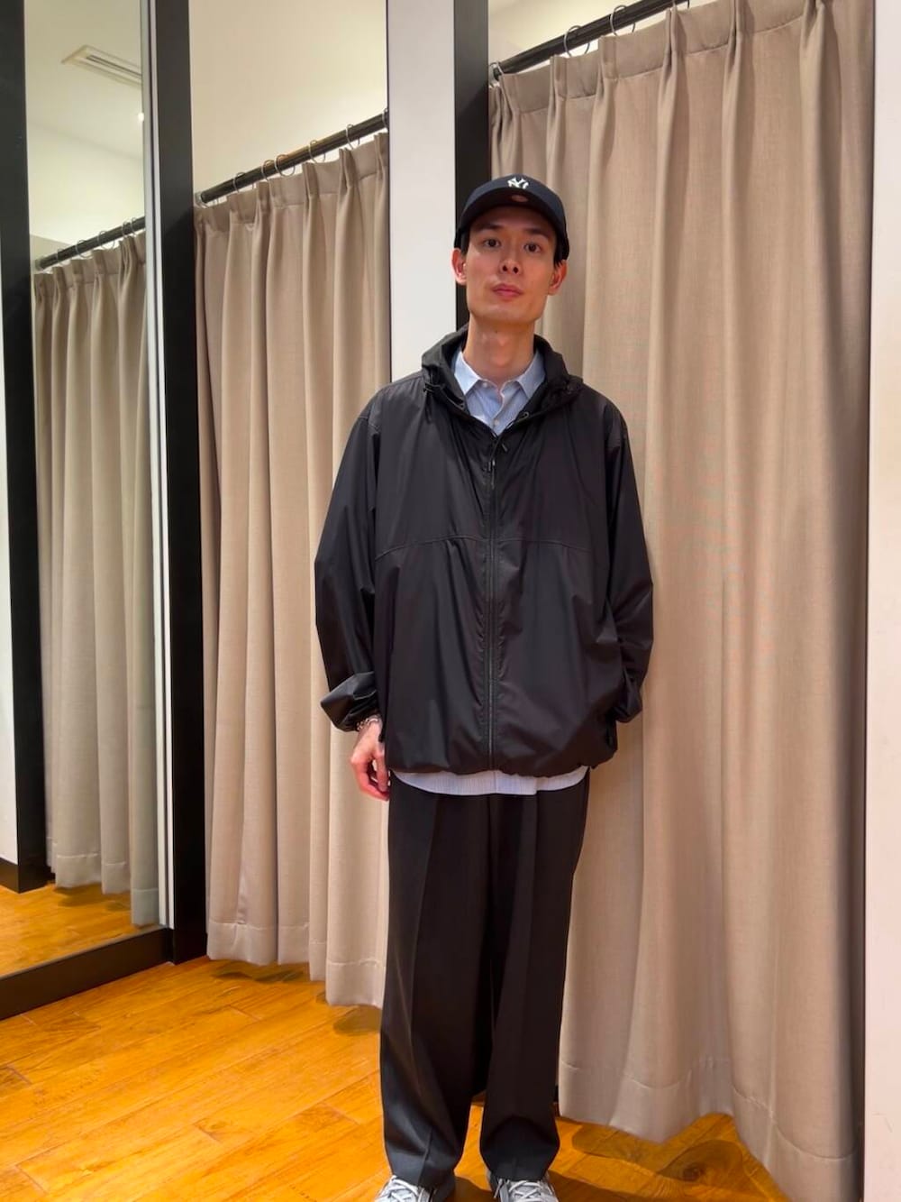 「URBAN RESEARCHのnew basic　THOMAS MASON SHORT-SLEEVE OVER SHIRTS（シャツ/ブラウス、その他）」を使った、yusakuさん（メンズ・170cm）の春コーディネートの3枚目の写真