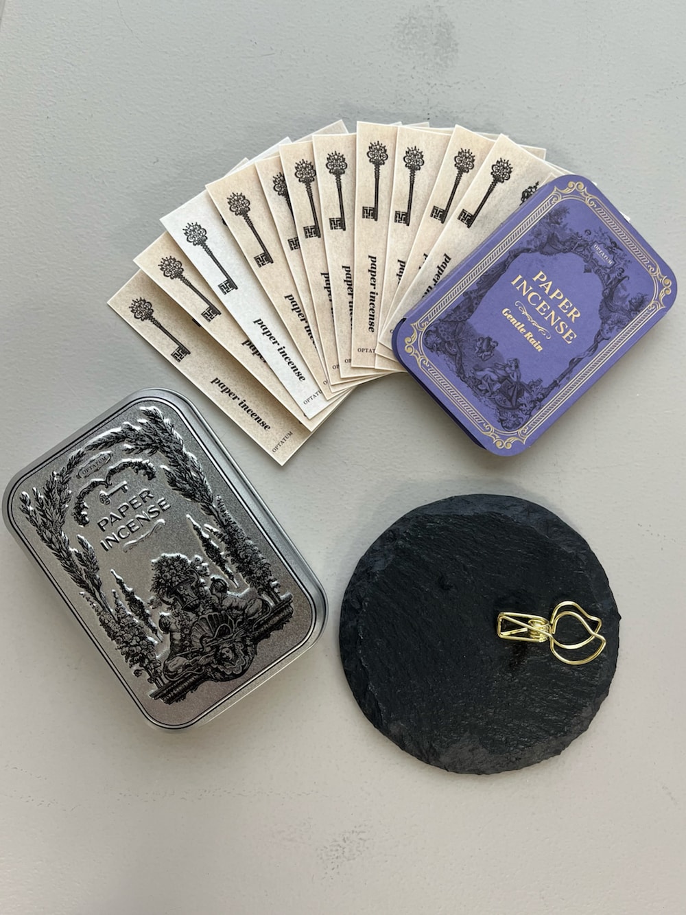 その他のルームフレグランス/お香を着用したレディースの冬コーディネートの3枚目の写真