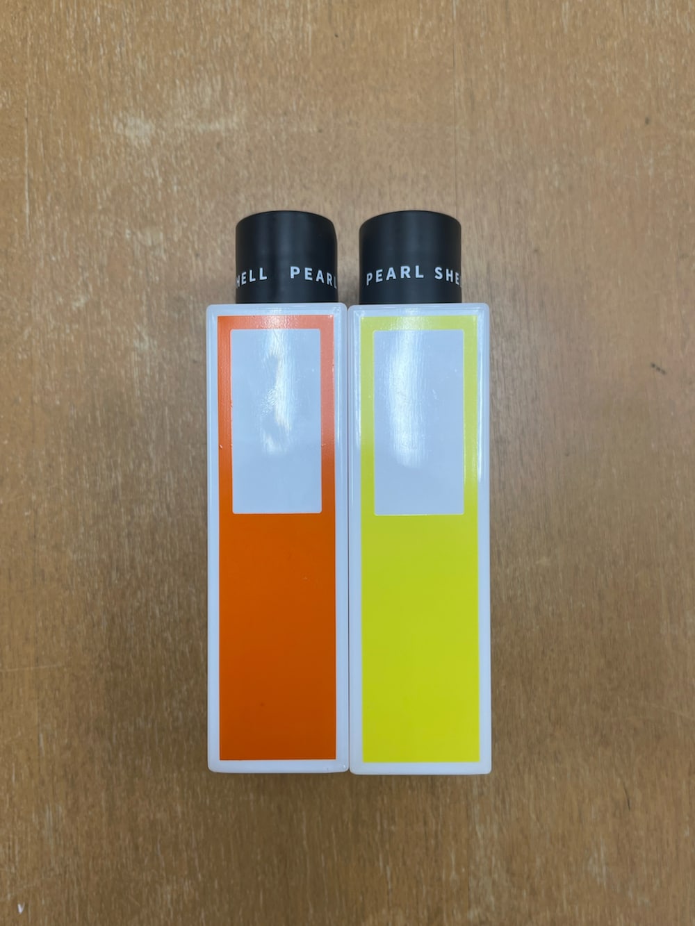 グレー系のバス/トイレグッズ、ホワイト系のシャンプー、ホワイト系のコンディショナーを着用したレディースの夏コーディネートの3枚目の写真