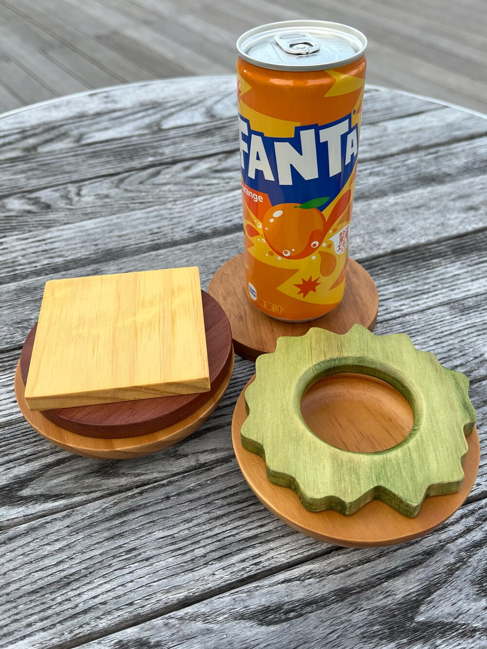 その他のインテリア雑貨を着用したレディースの秋コーディネートの2枚目の写真