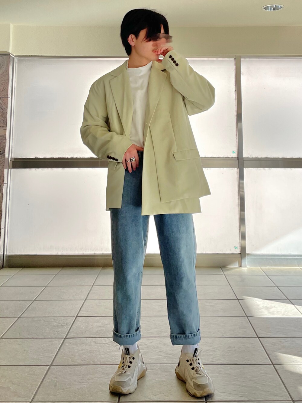 「韓国ファッション、私の推しブランド、Adoonplain、デニム、春コーデ、UNIQLO、いいね、save、フォローお願いします🤑、モックネック、キレイめ、韓国風コーデ、ジャケット、春服みてみて」|「MAISON CLUBの【MAISON BREEZE】ワイドウォッシュデニムパンツ SCCH(デニムパンツ、ブルー系)」を使った、きいろさん(メンズ・173cm)の冬コーディネートの2枚目の写真