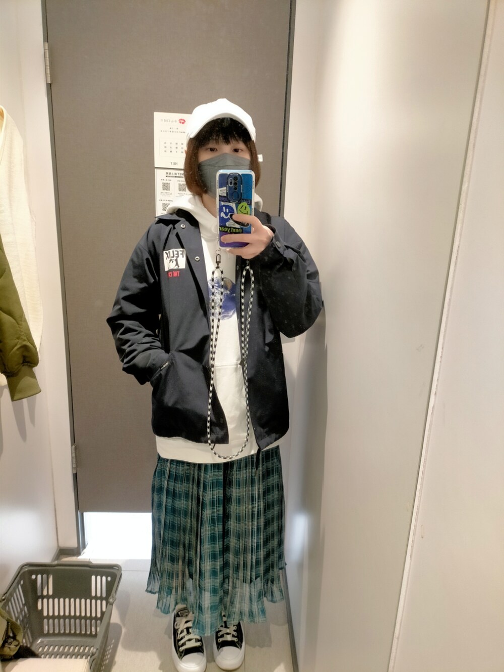「日系休闲、日系穿搭、男孩風、街頭穿搭」｜「niko and...のアイテム（キャップ、ホワイト系）」を使った、Poporabbit Chenさん（レディース・160cm）の春コーディネートの2枚目の写真