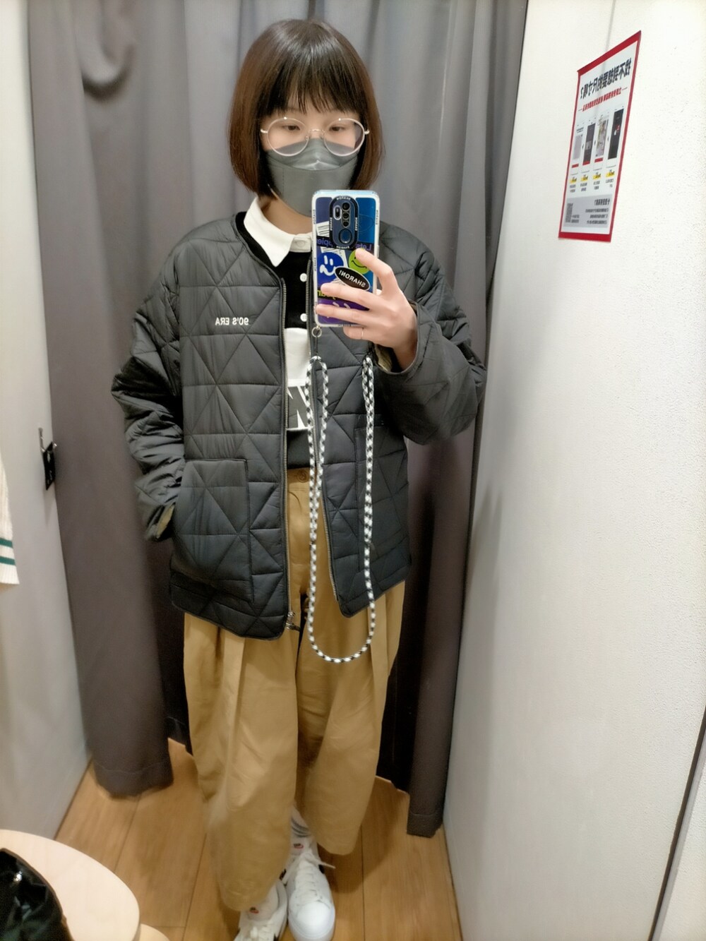 「街頭穿搭、日系休闲、日系穿搭、男孩風」｜「MERLOTのアイテム（チノパンツ、ベージュ系）」を使った、Poporabbit Chenさん（レディース・160cm）の春コーディネートの2枚目の写真