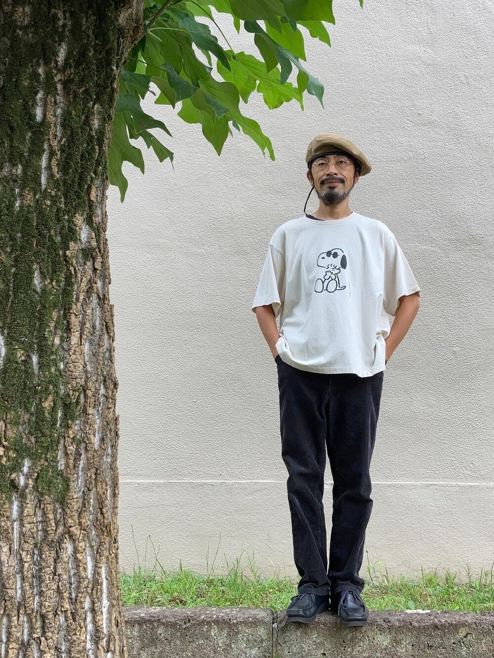 「ワークマン、QUARTERGALLERY、VIBECA＆Co.、UNIQLO、長場雄、yunagaba、ベレー帽、Zparts、UT、supermarket、UNIQLOU、コーデュロイ、コーデュロイパンツ、clarks、ミリタリー」｜「WORKMANのアイテム（ニットキャップ/ビーニー、ブラック系）」を使った、【Khaki's】A田さん（メンズ・163cm）の秋コーディネートの3枚目の写真